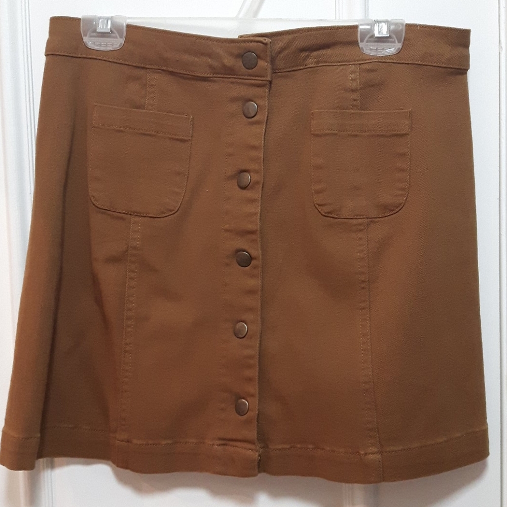 🛍️ Button down jean skirt